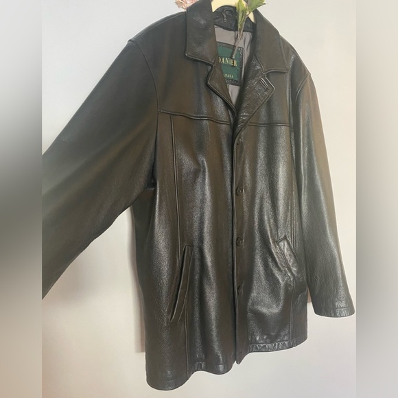 Classic Men’s leather jacket - Picture 3 of 7